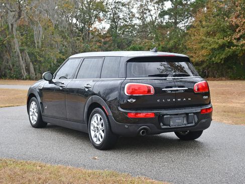 Used 2017 MINI Cooper Clubman ALL4 image 3