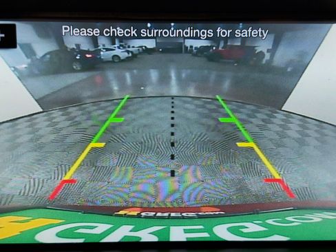 Used 2019 Ford Escape SE image 18