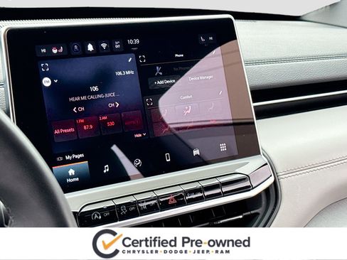 Used 2025 Jeep Compass Limited image 10