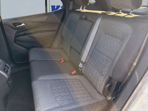 Used 2023 Chevrolet Equinox LT FWD image 16