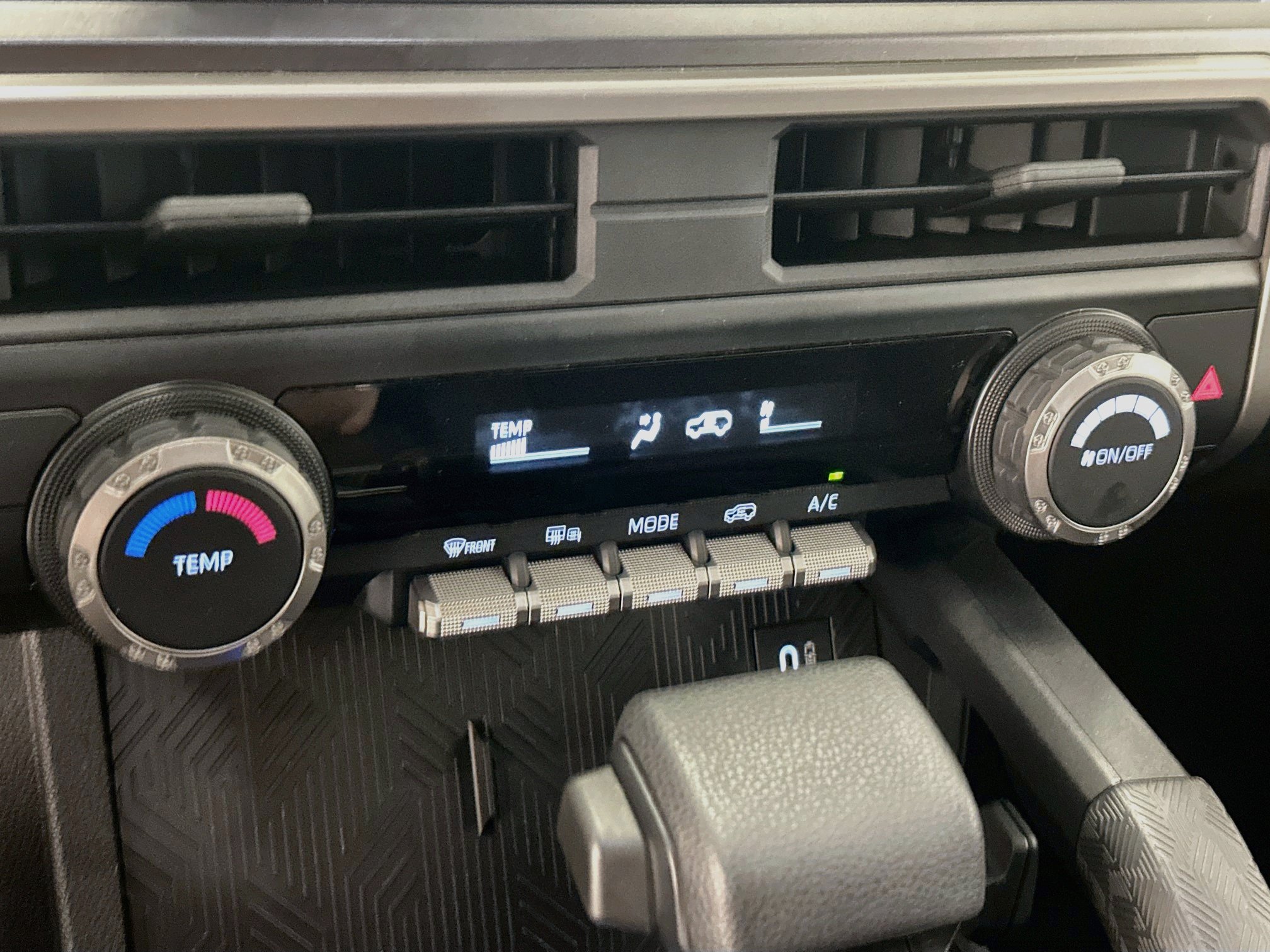 Used 2025 Toyota 4Runner SR5 AWD/4WD image 24