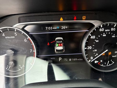 Used 2023 Nissan Rogue SV image 19