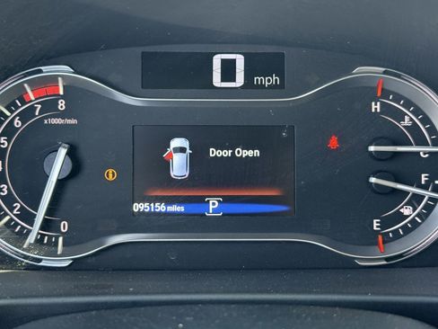 Used 2018 Honda Pilot LX image 13