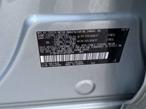 Used 2018 Toyota RAV4 LE w/ All Weather Liner Package image 32