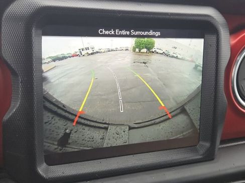 Used 2018 Jeep Wrangler Unlimited Rubicon AWD/4WD image 5