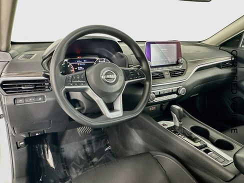 Certified 2025 Nissan Altima 2.5 SV AWD/4WD image 11