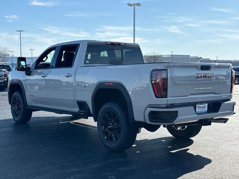 New 2026 GMC Sierra 2500 AT4 w/ AT4 Premium Plus Package AWD/4WD image 7