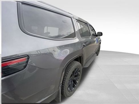 Used 2023 Jeep Wagoneer Series II image 14