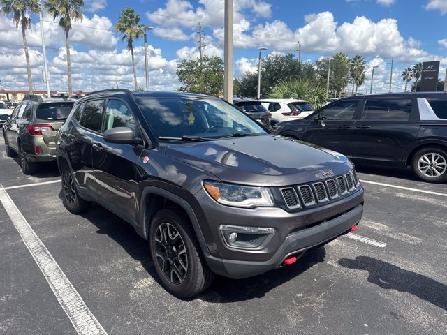 Used 2021 Jeep Compass Trailhawk w/ Sun and Sound Group AWD/4WD image 3