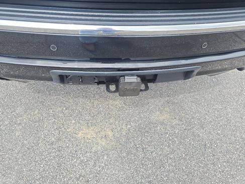 Used 2017 Jeep Grand Cherokee Overland image 9