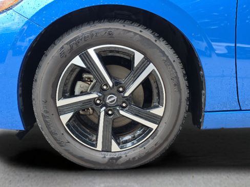 Used 2025 Nissan Sentra SV FWD image 37