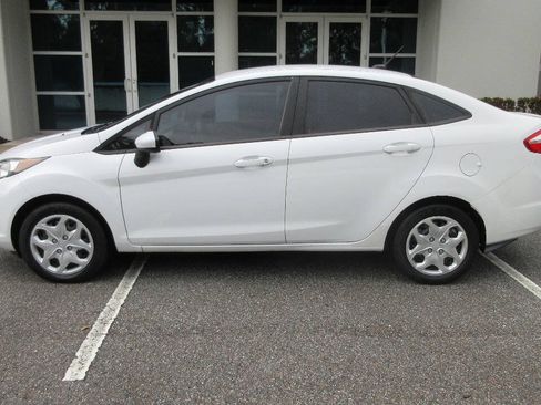 Used 2019 Ford Fiesta S FWD image 2