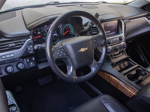 Used 2020 Chevrolet Tahoe Premier AWD/4WD image 14