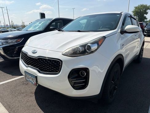 Used 2017 Kia Sportage LX AWD/4WD image 2
