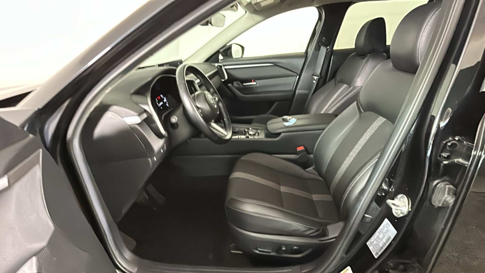 Used 2025 MAZDA CX-50 AWD 2.5 S w/ Preferred Package image 13