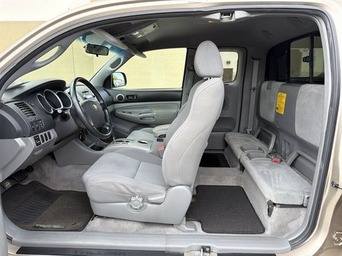 Used 2008 Toyota Tacoma PreRunner RWD image 12