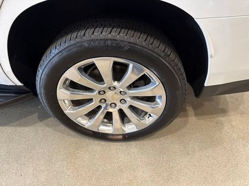 Used 2021 Chevrolet Tahoe Premier AWD/4WD image 10