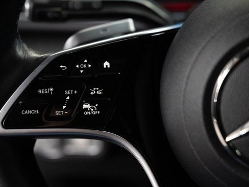 Certified 2025 Mercedes-Benz GLE 450e 4MATIC image 24