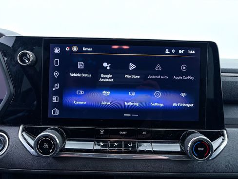 Used 2024 Chevrolet Colorado W/T image 13