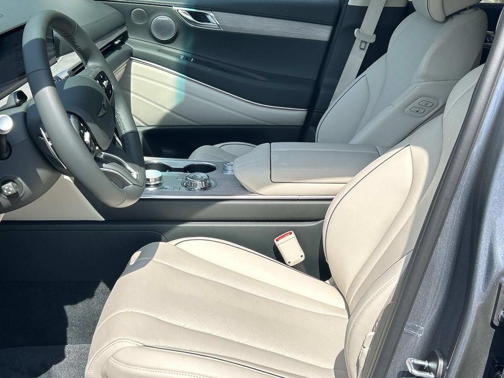 New 2027 Genesis GV80 2.5T Advanced AWD/4WD image 16