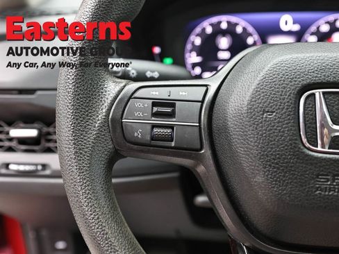 Used 2023 Honda Accord EX image 15