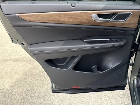 New 2026 Volkswagen Atlas SE image 21