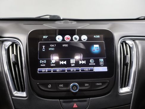 Used 2017 Chevrolet Malibu LT w/ Leather Package FWD image 26