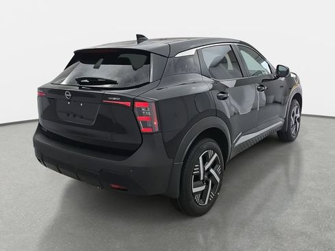 Certified 2025 Nissan Kicks SV FWD image 5