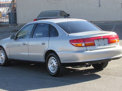 Used 2000 Saturn L-Series LS2 image 5