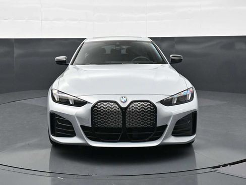New 2026 BMW i4 eDrive40 w/ M Sport Package RWD image 2