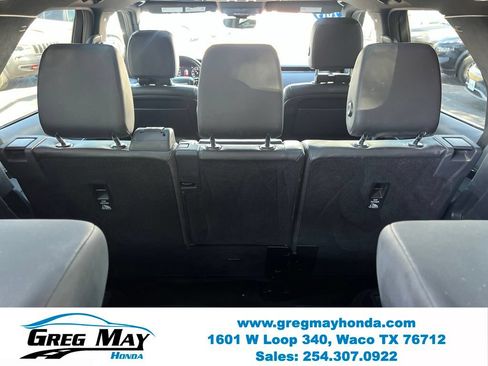 Used 2019 Land Rover Discovery SE AWD/4WD image 18