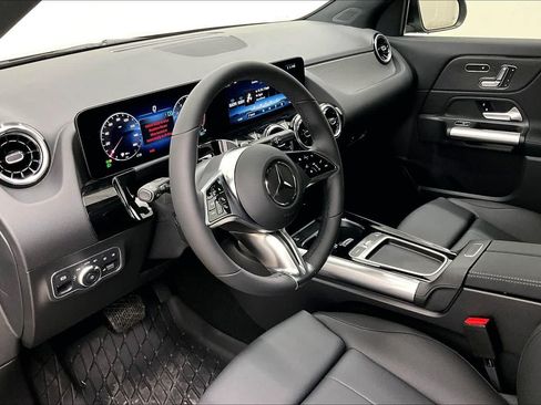 Used 2026 Mercedes-Benz GLA 250 image 8