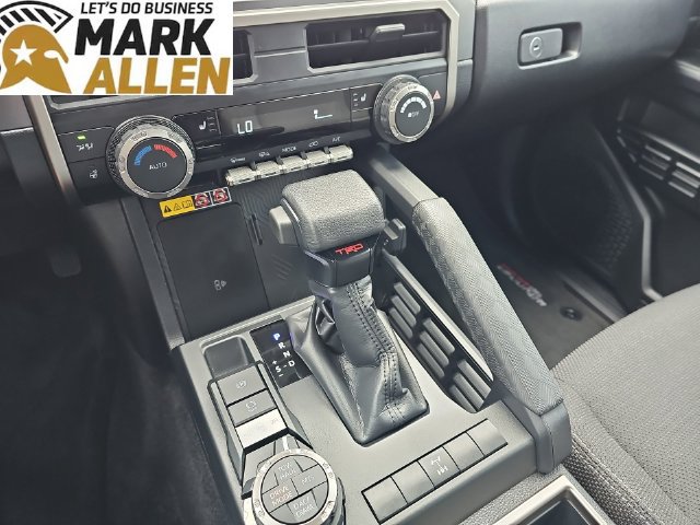 Used 2025 Toyota 4Runner TRD Off-Road AWD/4WD image 17