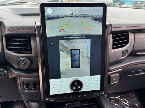 Certified 2022 Ford Expedition Limited image 29