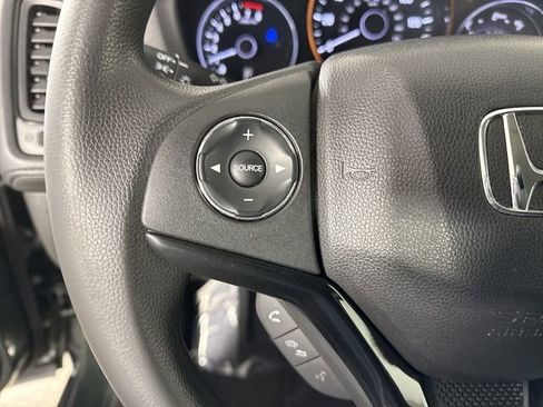 Used 2017 Honda HR-V LX image 13