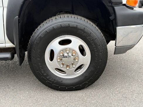 Used 2002 Chevrolet Silverado 3500 LS w/ Electrical Convenience Pkg image 69