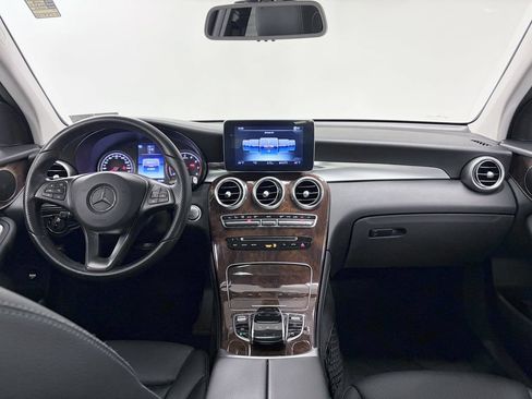 Used 2016 Mercedes-Benz GLC 300 4MATIC image 2