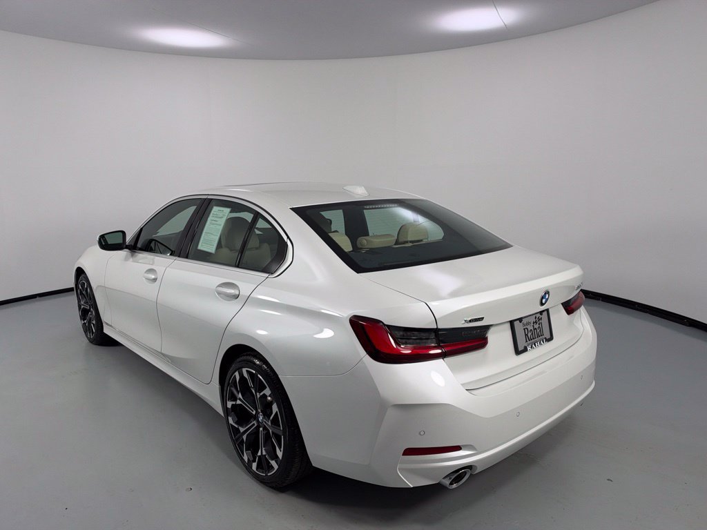 Used 2025 BMW 330i xDrive Sedan w/ Convenience Package AWD/4WD image 5