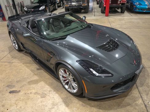 Used 2017 Chevrolet Corvette Z06 RWD image 14