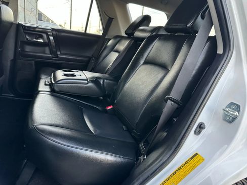 Used 2018 Toyota 4Runner TRD Off-Road Premium image 18