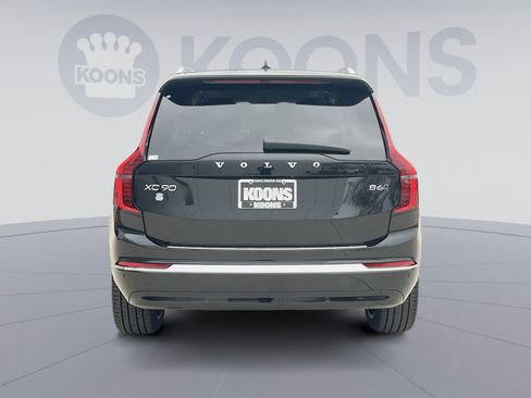 New 2026 Volvo XC90 B6 Plus w/ Protection Package Premier image 15