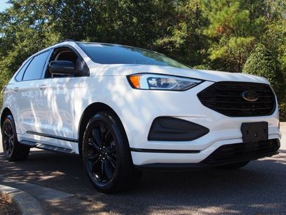 Certified 2022 Ford Edge SE w/ Black Appearance Package