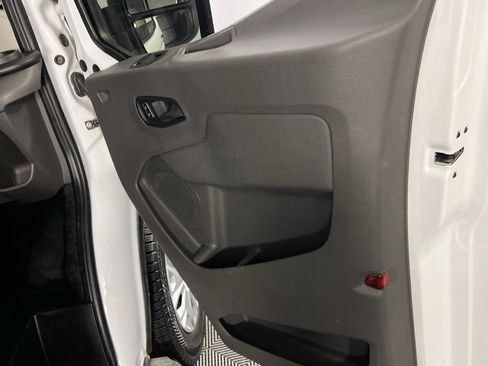 Used 2024 Ford Transit 250 Low Roof w/ Exterior Upgrade Package image 27