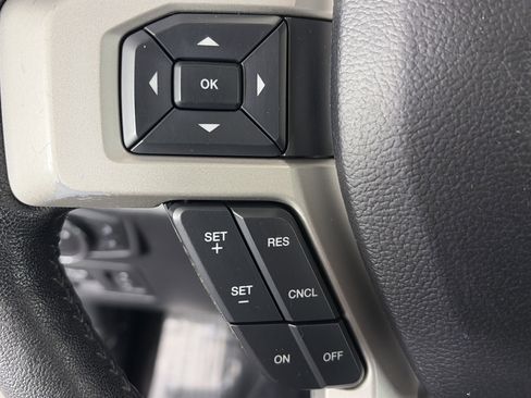 Used 2019 Ford F150 Lariat w/ Equipment Group 502A Luxury image 31