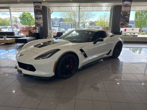 Used 2017 Chevrolet Corvette Grand Sport w/ Z07 Performance Package image 3
