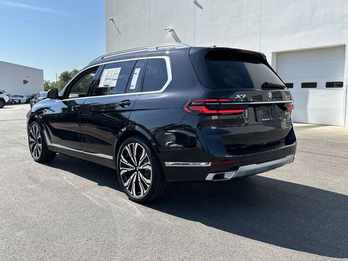 Certified 2026 BMW X7 xDrive40i AWD/4WD image 12