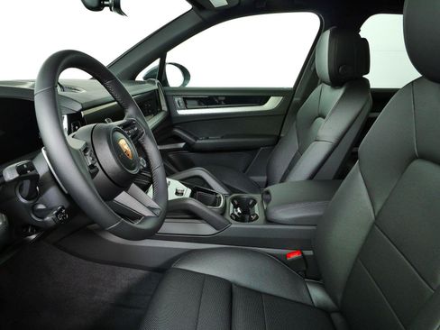 New 2026 Porsche Cayenne AWD/4WD image 5