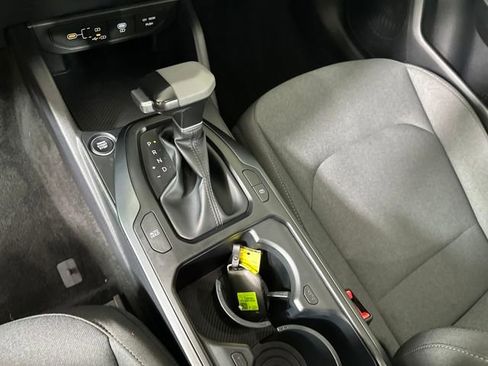 Used 2025 Kia K4 LXS image 20