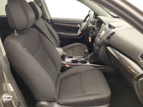 Used 2014 Kia Sorento LX AWD/4WD image 21