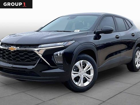 New 2026 Chevrolet Trax LS w/ Driver Confidence Package FWD image 1